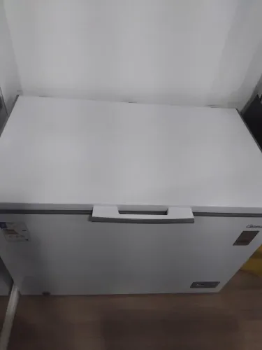 Freezer pouco usado