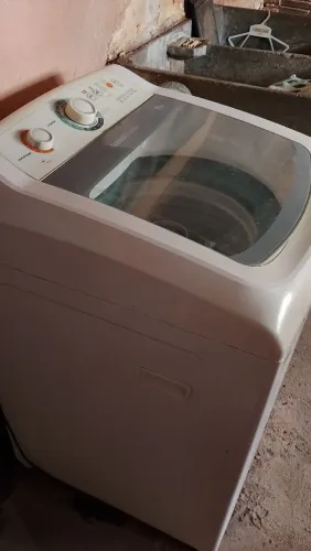 Vende-se máquina de lavar roupa