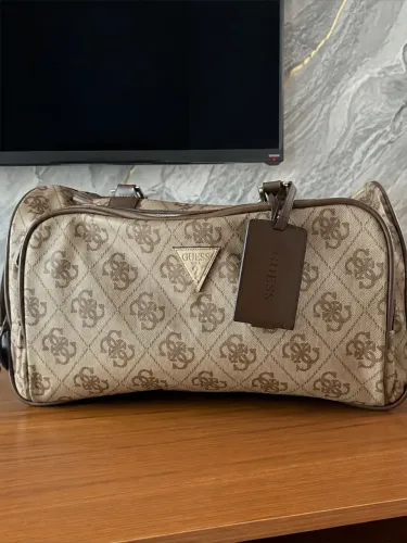 Mala viagem Guess