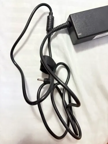 Fonte Carregador Para Acer Sw5-012 Preto