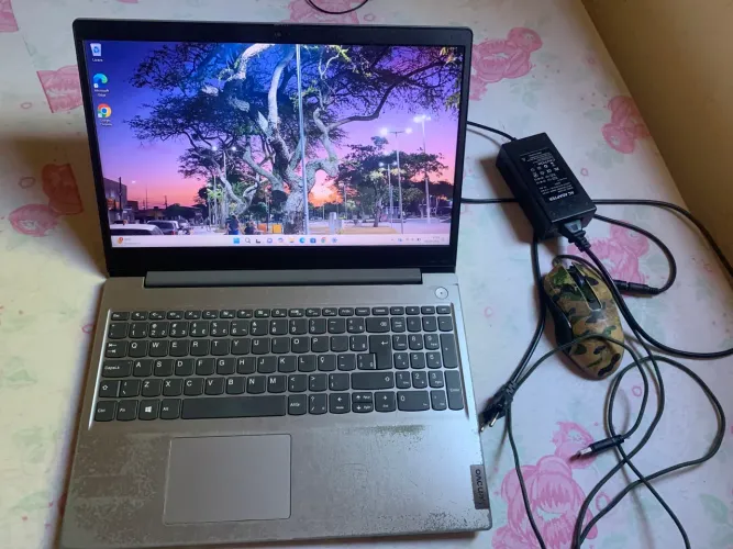 Vendo notebook Lenovo
