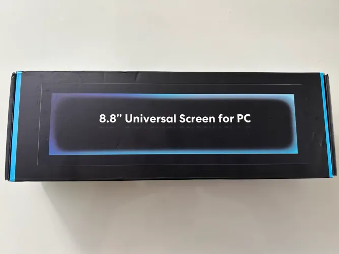 Tela universal PC lian li 8.8"