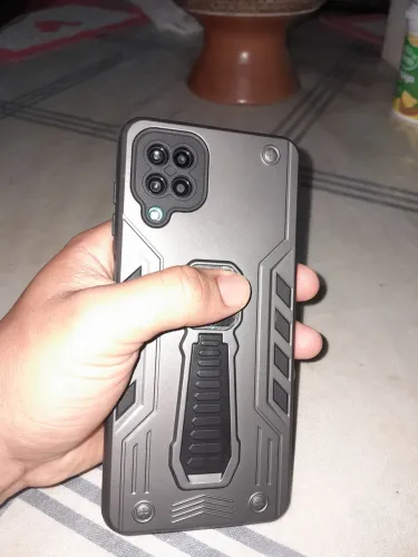Samsung M12