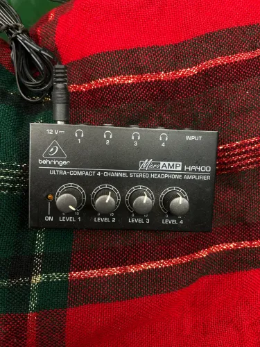 Amplificador de fone behringer ha400 4 canais