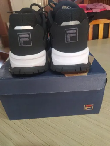 Tênis fila 41