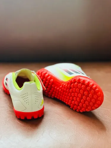 Chuteira Adidas society f50.     nº27