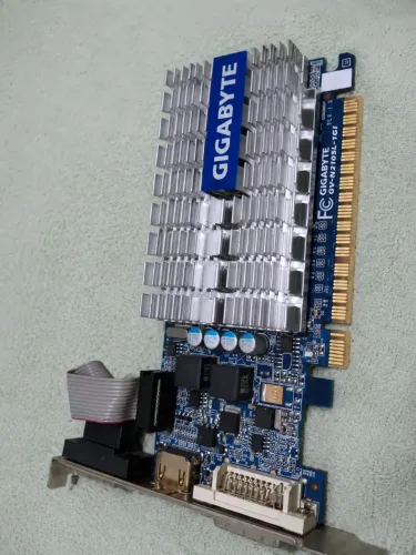Placa de Vídeo Gigabyte HDMI 1GB DDR3