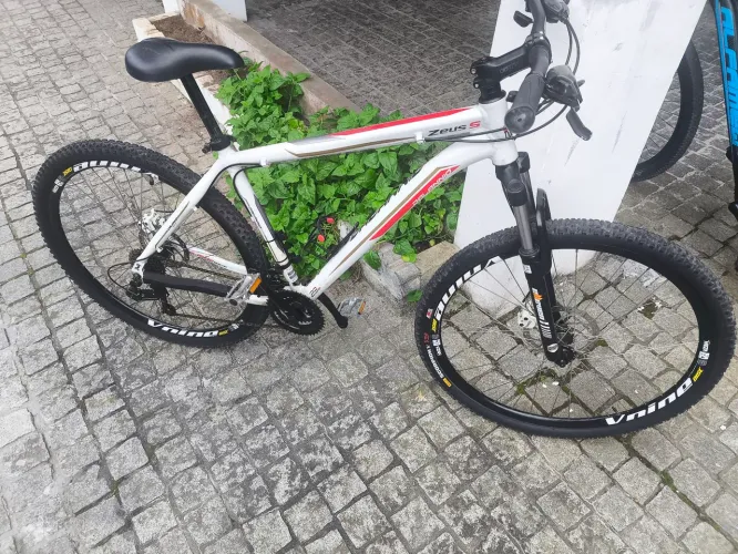 BICICLETA MTB ARO 19 - SALANNO ZEUS 5