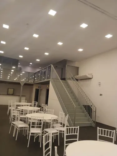 segurança e bartender