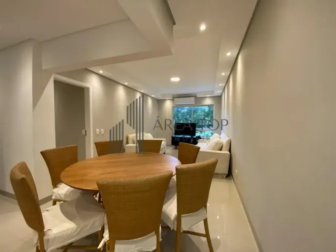 Oportunidade a 50m da Praia: Apartamento com 3 Dormitórios, Lazer e 2 Vagas