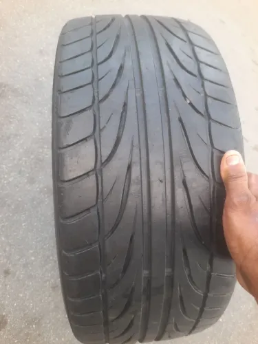 Pneu 225/35/19,   seminovo