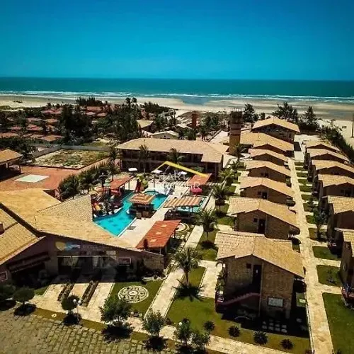 Hotel com 64 dormitórios à venda, 4000m2 por R$30.000.000 -Parajuru/Beberibe/CE