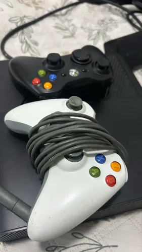 X BOX 360 SLIM