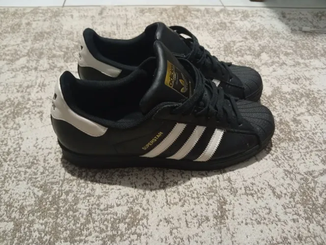 Super Star Adidas