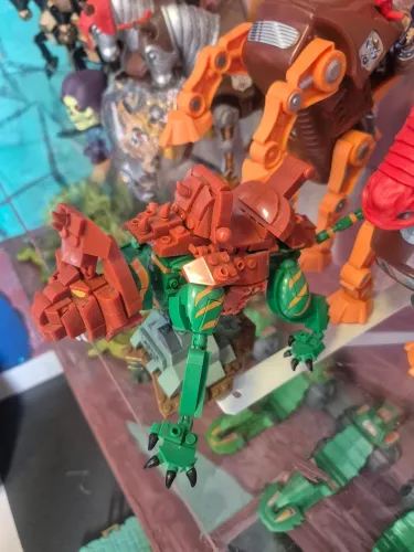 Gato Guerreiro He man Mega Construx (tipo Lego)