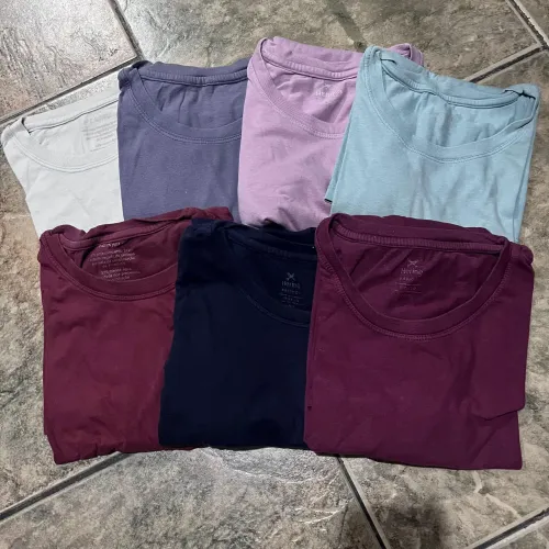 7 Camisas Básicas Hering
