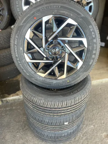 Rodas e pneus aro 17 novo Creta