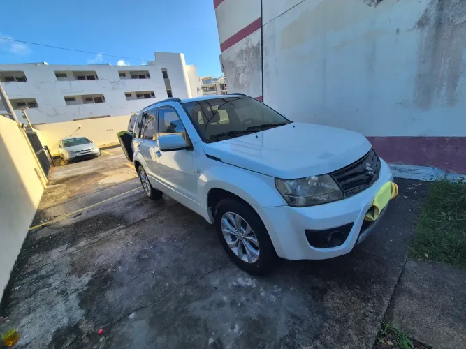 Suzuki Grand Vitara 2.0 16V 4x2/4x4 5P Mec. 2013