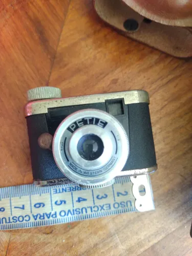 Mini Câmera espiã alemã da década de 50
