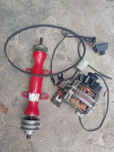 Conjunto de peças , polia, motor, eixo circular