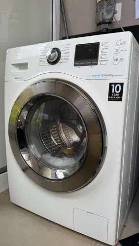 Máquina de lavar lava e seca SAMSUNG