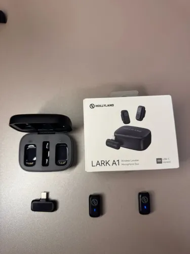 MICROFONE HOLLYLAND LARK A1 DUO USB-C ? COMPLETO