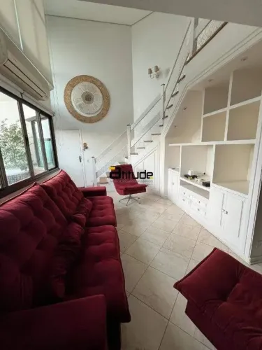 APARTAMENTO DUPLEX MOBILIADO DE 248m² PARA LOCAÇÃO NO CONDOMÍNIO AMÉRICA 2 - ALPHAVILLE