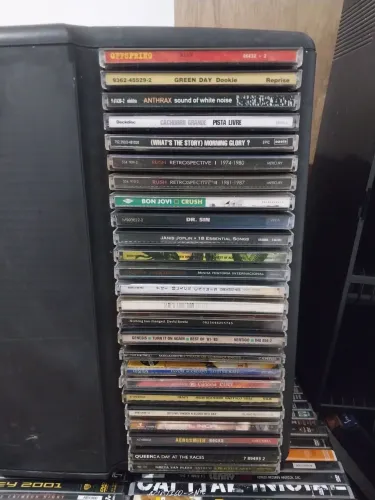 CD 's Pop e Rock Nacional e Internacional (valores no anuncio)