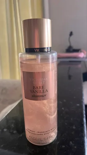 Vendo body splash Victoria?s Secret vanilla Shimmer