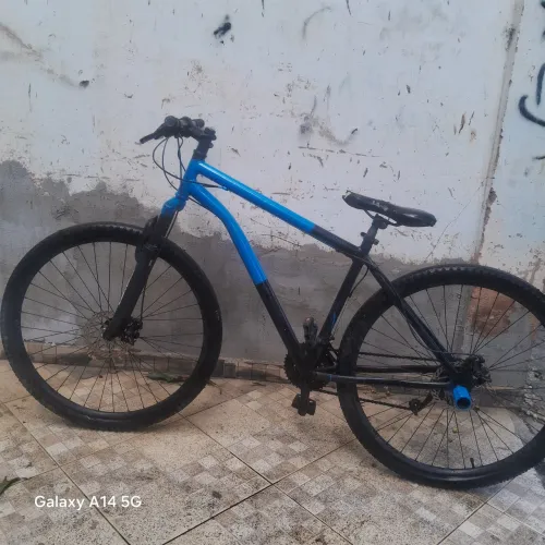 Vendo uma bicicleta aro 29