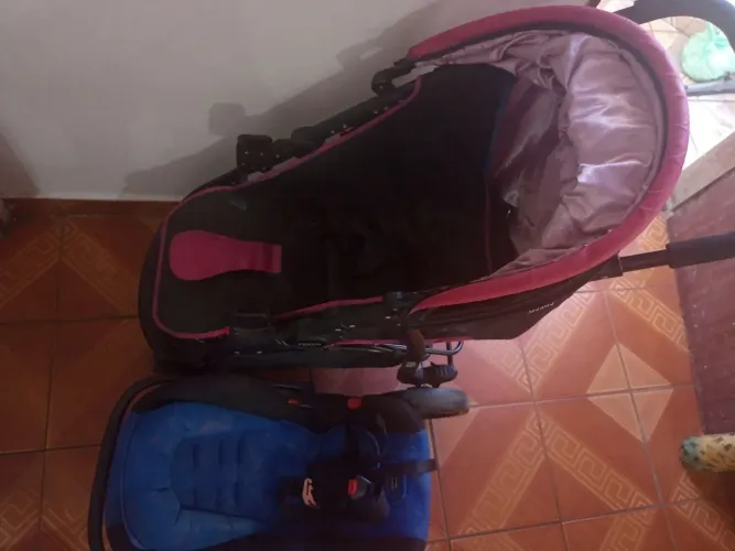 carrinho + bebê conforto Cosco Nexus