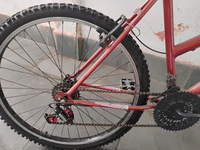 Vendo Bicicleta Feminina aro 26 