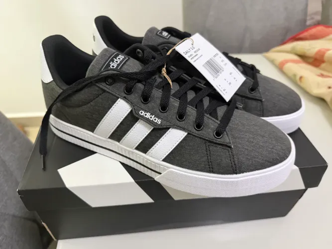 Tênis Adidas Daily 3.0 (TAMANHO 41) - NOVO