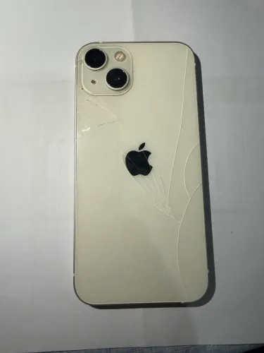 iPhone 13 traseira quebrada
