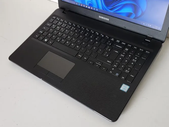 Notebook Samsung Core i5 8gb ram tela full hd com SSD revisado com garantia!