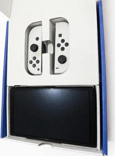 Nitendo switch oled 2 jogos Zelda botw e tok 256 Gb de armazenamento 1 mês de uso