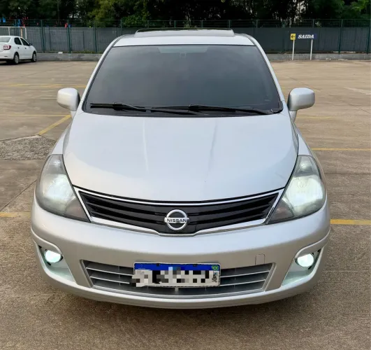 Nissan Tiida SL 1.8/1.8 Flex 16V Aut. 2013