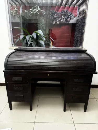 Escrivaninha Clássica (Madeira Maciça)