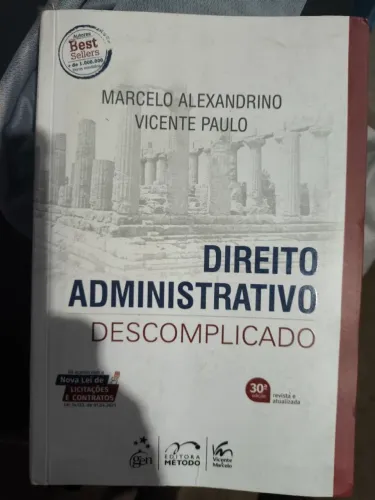 Vendo livro direito administrativo descomplicado 