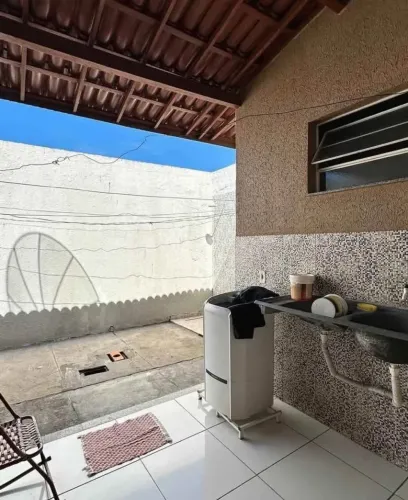 IMÓVEL NO SIQUEIRA 