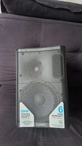 Caixa ativa qsc cp8 1000 watts