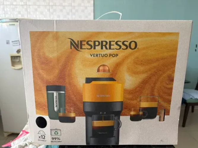 Maquina de Café Expresso - Nespresso Vertuo pop