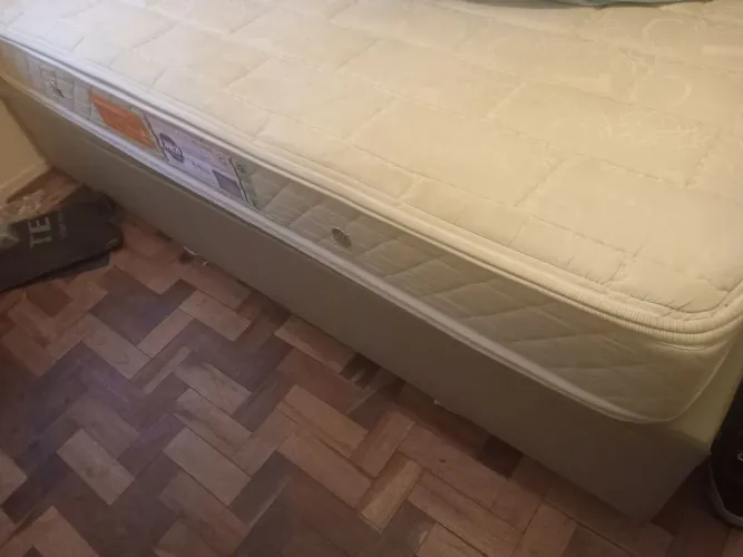 Cama box Solteiro com baú