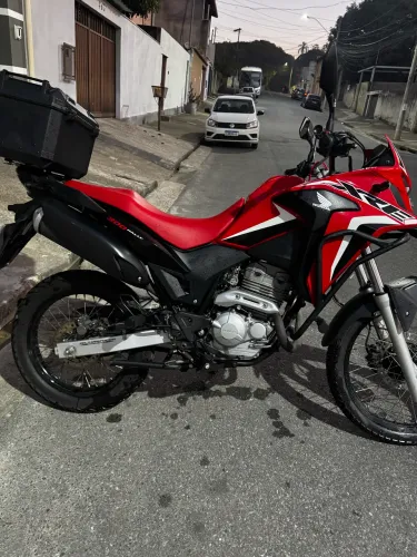 Vendo moto de procedência !!!