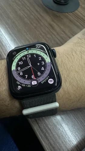 Apple Watch SE 2 - 44mm