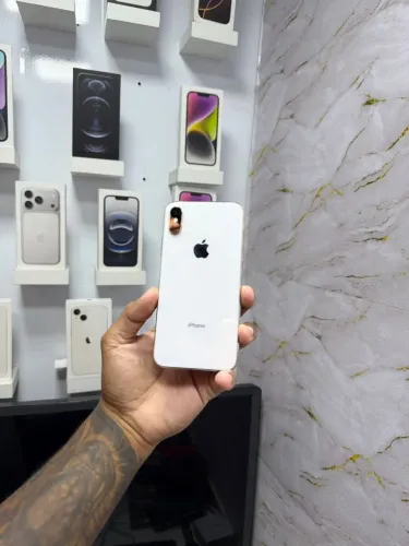 IPHONE XS 64GB<br>R$ 650,00