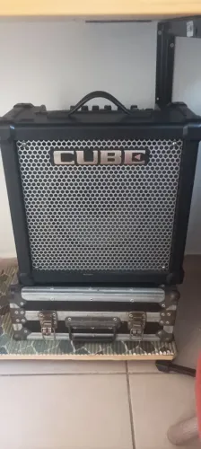 Amplificador Roland Cube