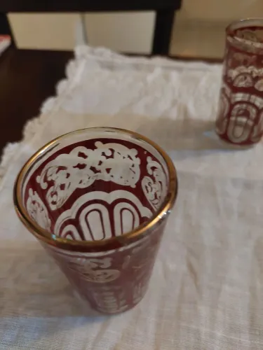 Vendo 2 potes para tomar chá