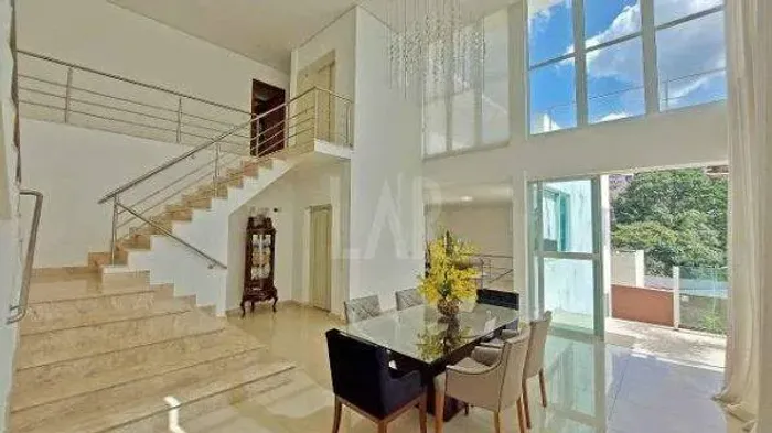 Casa à venda, 6 quartos, 5 suítes, 4 vagas, Mangabeiras - Belo Horizonte/MG