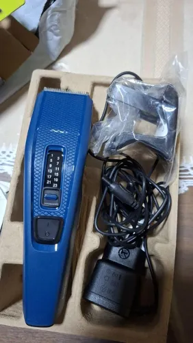 Cortador de Cabelos/Barba Philips HC3505/15 com 13 Ajustes de Altura - Bivolt / NOVO